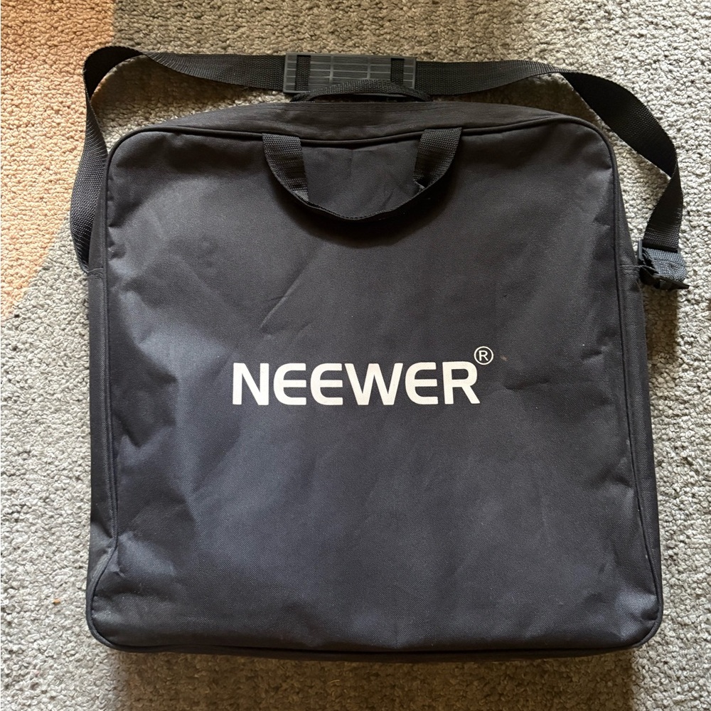 18” Neewer Ring Light Set